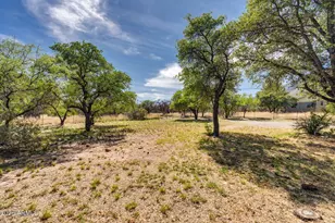 9626 S Turkey Track Rd, Hereford, AZ 85615 - Photo 11