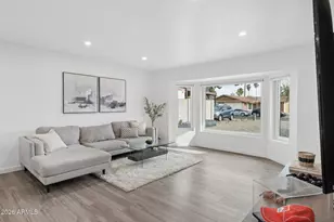 3822 E Dahlia Dr, Phoenix, AZ 85032 - Photo 5