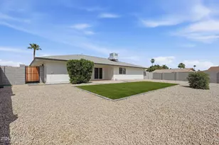 11081 W Timberline Dr, Sun City, AZ 85351 - Photo 35