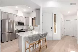 7027 N Scottsdale Rd, Paradise Valley, AZ 85253 - Photo 15