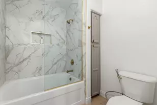 7027 N Scottsdale Rd, Paradise Valley, AZ 85253 - Photo 23