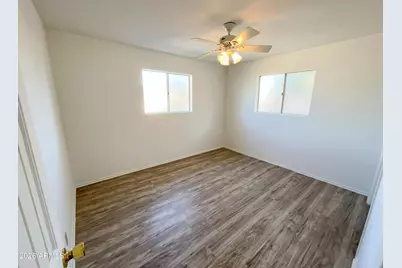 639 N 57th Place, Mesa, AZ 85205 - Photo 17