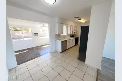 639 N 57th Place, Mesa, AZ 85205 - Photo 9