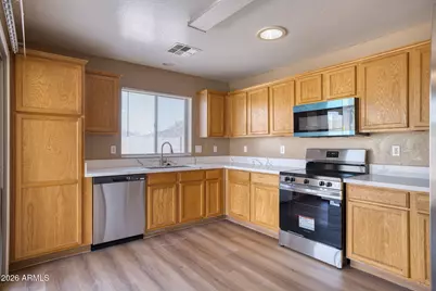 42394 W Oakland Drive, Maricopa, AZ 85138 - Photo 9