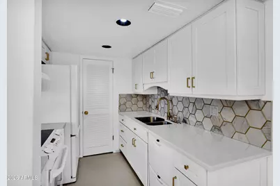 8017 E Glenrosa Avenue, Scottsdale, AZ 85251 - Photo 7