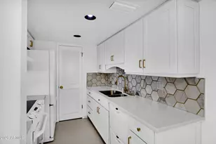 8017 E Glenrosa Ave, Scottsdale, AZ 85251 - Photo 7