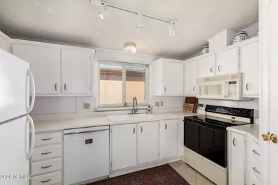 1952 E Augusta Avenue, Chandler, AZ 85249 - Photo 11