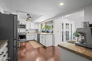 529 W Wood Dr, Phoenix, AZ 85029 - Photo 13