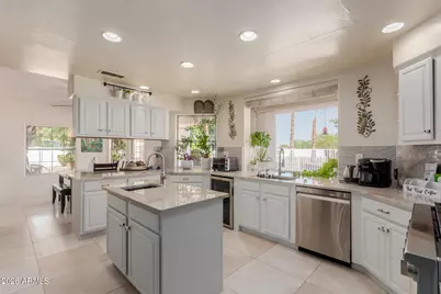 5237 N 106th Avenue, Glendale, AZ 85307 - Photo 15