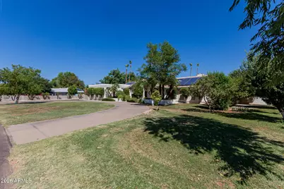 5237 N 106th Avenue, Glendale, AZ 85307 - Photo 3