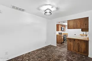 6943 W Monterosa Cir, Phoenix, AZ 85033 - Photo 15