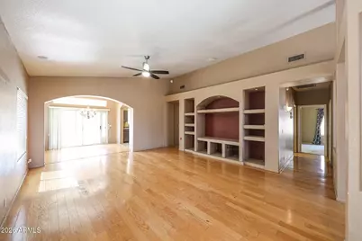 20032 N 91st Lane, Peoria, AZ 85382 - Photo 3