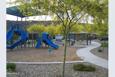 3255 W Peak View Road, Phoenix, AZ 85083 - Photo 9