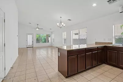 24726 N 29th Place, Phoenix, AZ 85024 - Photo 9