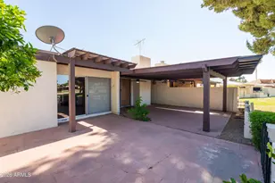 118 W Tam Oshanter Dr, Phoenix, AZ 85023 - Photo 33