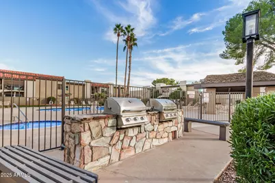 4201 E Camelback Road #15, Phoenix, AZ 85018 - Photo 27