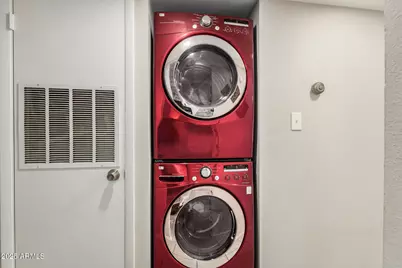 4201 E Camelback Road #15, Phoenix, AZ 85018 - Photo 23