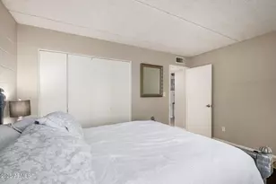 4201 E Camelback Rd, Phoenix, AZ 85018 - Photo 19