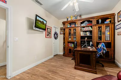 25201 N 47th Drive, Phoenix, AZ 85083 - Photo 43