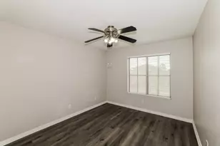 14720 W Lamoille Dr, Surprise, AZ 85374 - Photo 11