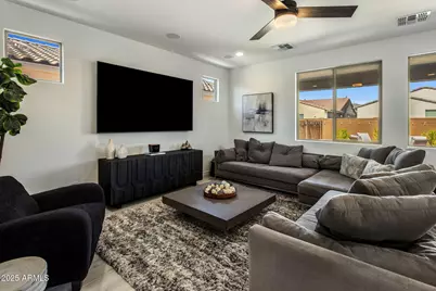 8958 W Orange Drive, Glendale, AZ 85305 - Photo 7