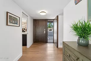 2140 E Solano Dr, Phoenix, AZ 85016 - Photo 7