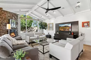 2140 E Solano Dr, Phoenix, AZ 85016 - Photo 3