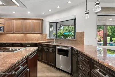 2140 E Solano Drive, Phoenix, AZ 85016 - Photo 13