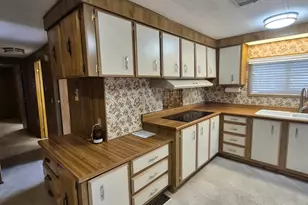 245 S 56th St, Mesa, AZ 85206 - Photo 5