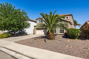 586 E Baker Dr, San Tan Valley, AZ 85140 - Photo 3