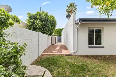 7714 E Chaparral Road, Scottsdale, AZ 85250 - Photo 35