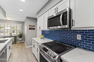 7714 E Chaparral Rd, Scottsdale, AZ 85250 - Photo 15