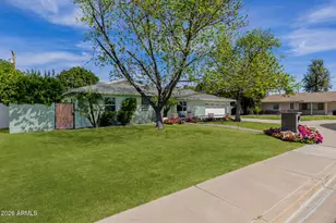 4942 E Whitton Ave, Phoenix, AZ 85018 - Photo 3