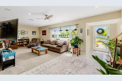 4942 E Whitton Avenue, Phoenix, AZ 85018 - Photo 17