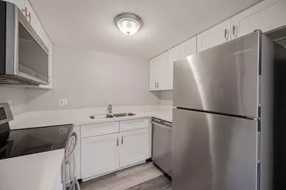 2674 N 43rd Avenue #C, Phoenix, AZ 85009 - Photo 7