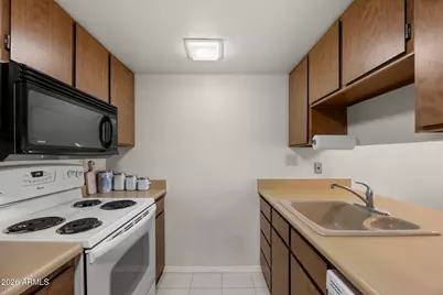 3033 E Devonshire Avenue #3015, Phoenix, AZ 85016 - Photo 7