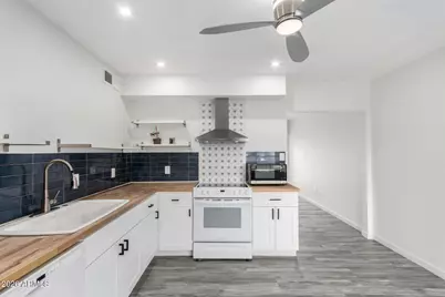 4325 N 26th Street #8, Phoenix, AZ 85016 - Photo 11