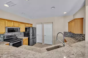 43931 W Cypress Ln, Maricopa, AZ 85138 - Photo 15