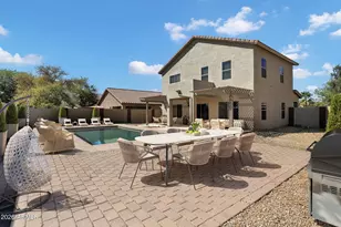 43931 W Cypress Ln, Maricopa, AZ 85138 - Photo 37