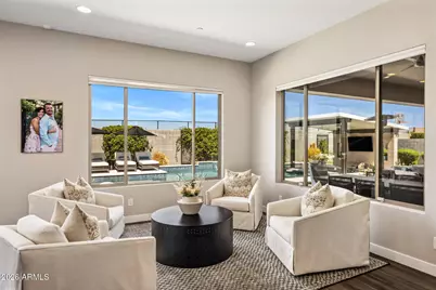 3244 E Daley Lane, Phoenix, AZ 85050 - Photo 17