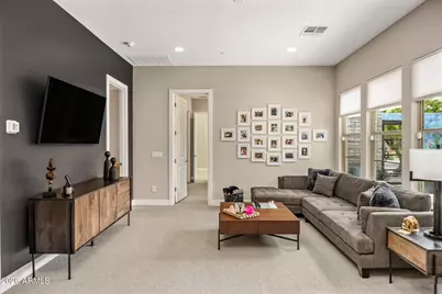 3244 E Daley Lane, Phoenix, AZ 85050 - Photo 27