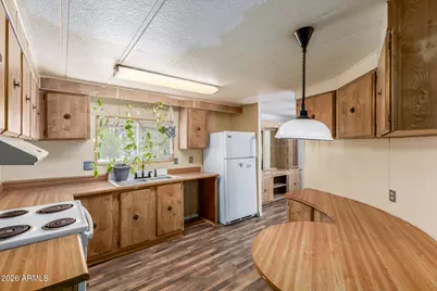 1638 N Sandalwood Drive, Casa Grande, AZ 85122 - Photo 9