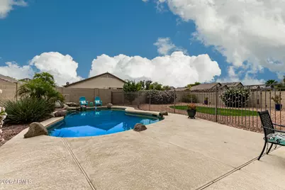 14135 W Gelding Drive, Surprise, AZ 85379 - Photo 39