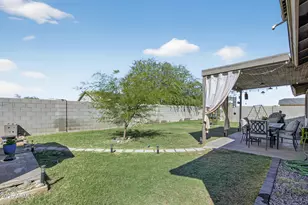 10199 W Fernando Dr, Arizona City, AZ 85123 - Photo 33