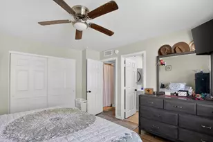 10199 W Fernando Dr, Arizona City, AZ 85123 - Photo 19