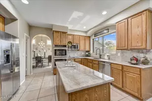 22627 N 45th Pl, Phoenix, AZ 85050 - Photo 9