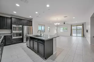 9775 W Cashman Dr, Peoria, AZ 85383 - Photo 23