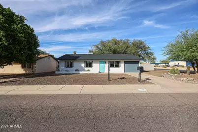 4352 E Grovers Avenue, Phoenix, AZ 85032 - Photo 1