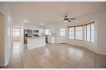 11121 W Sunflower Place, Avondale, AZ 85392 - Photo 11