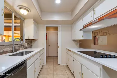 212 E Minton Drive, Tempe, AZ 85282 - Photo 5